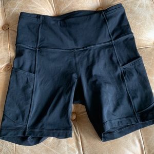 Lululemon Fast and Free Workout Black Short Size 6